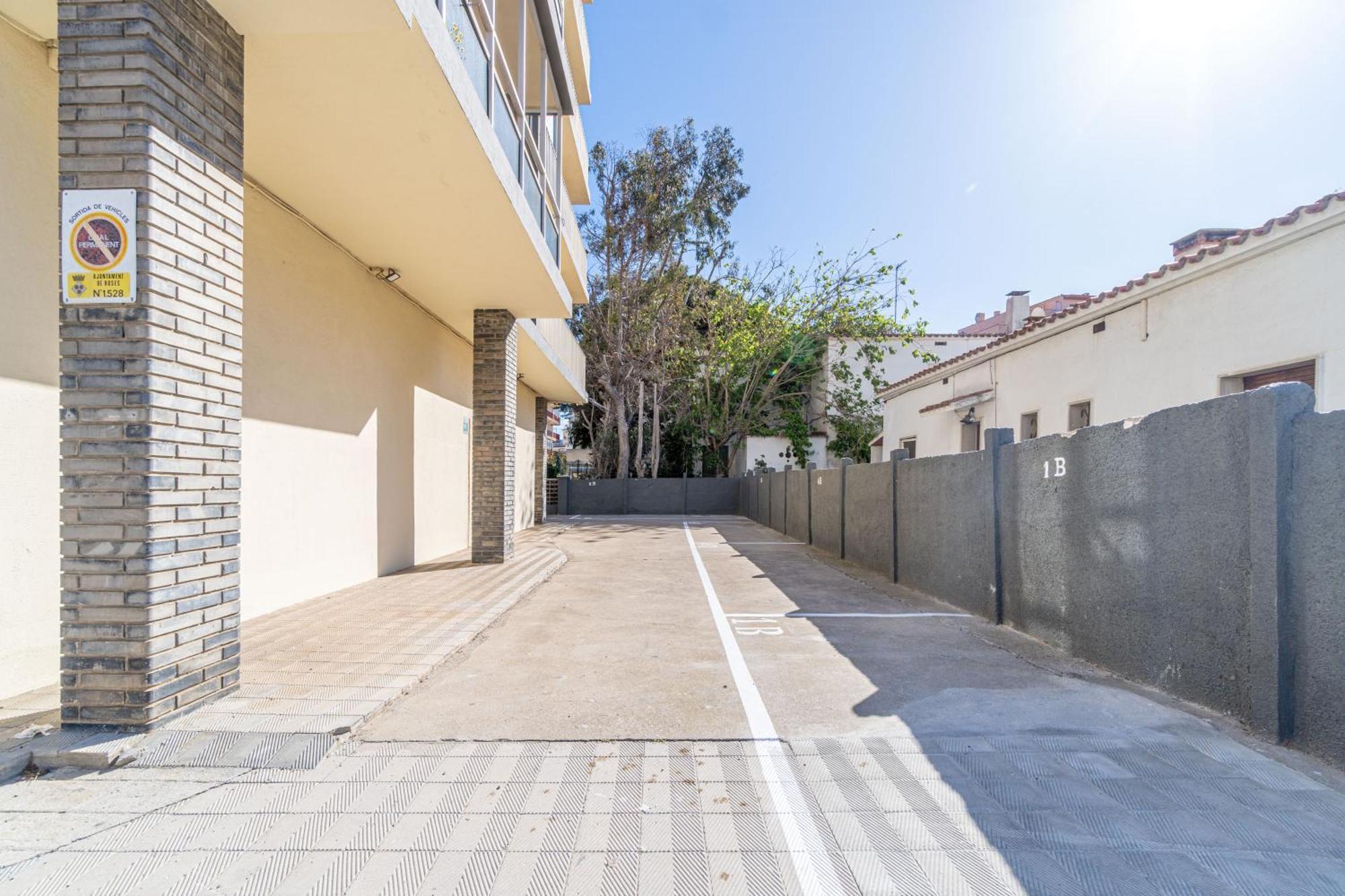Est1-Spaciouss Appartment In The Beach, Bbq, Downtonwn, Parking, Fast Wifi Fibre Росас Экстерьер фото